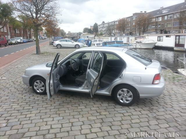 Hyundai Accent 1.5i GLS  airco  5 drs  nieuw apk  elektr. ramen etc.. 