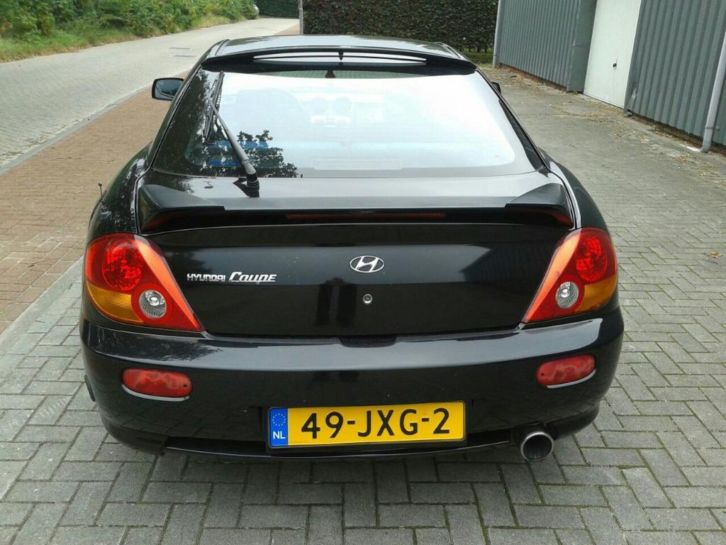 Hyundai coupe 1.6 zwart 2002 ( model 2004, geen g3)