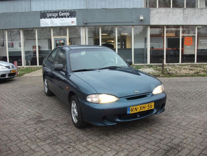 Hyundai Excel 1.3 LS 1997 Blauw 