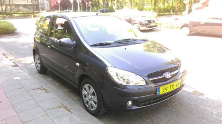 Hyundai Getz 1.4 3DRS AUT 2006 AIRO DONKER GRIJS