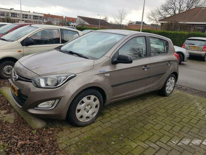 Hyundai I 20 1.2I 5-DRS 2013 Bruin