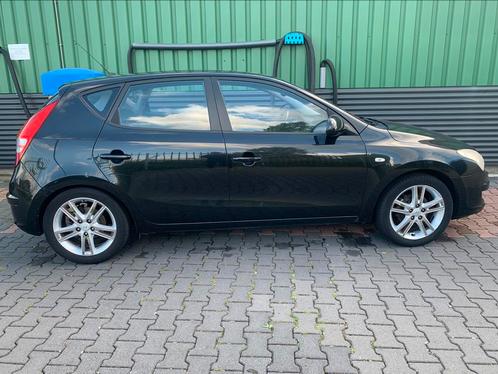 Hyundai I 30 1.6 I Cvvt 5DR 2007 Zwart