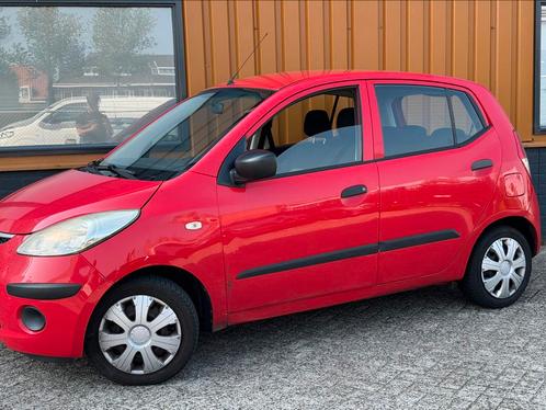 Hyundai i10 1.1 I 5DR 2009 Rood handgeschakeld NIEUWE APK