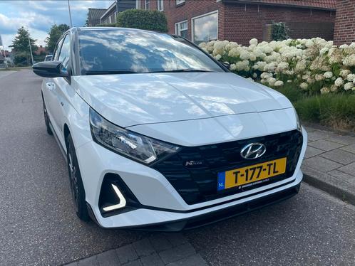 Hyundai i20 1.0 T-gdi HP Blue 120PK 2023 Wit Linker zijde li