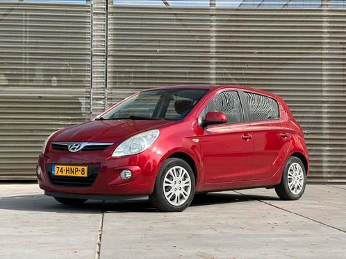 Hyundai i20 1.2 5-DRS 2009 Rood