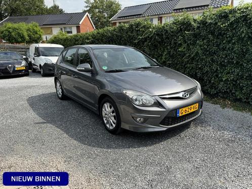 Hyundai i30 1.4i Dynamic  Autom. Airco  Cruise Control  L