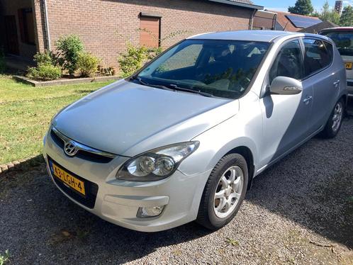 Hyundai i30 1.6 I Cvvt 2010 Grijs airco trekhaak cruise cont