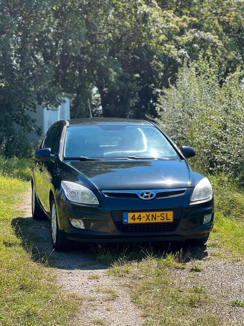 Hyundai i30 1.6 I Cvvt 5DR 2007 Zwart