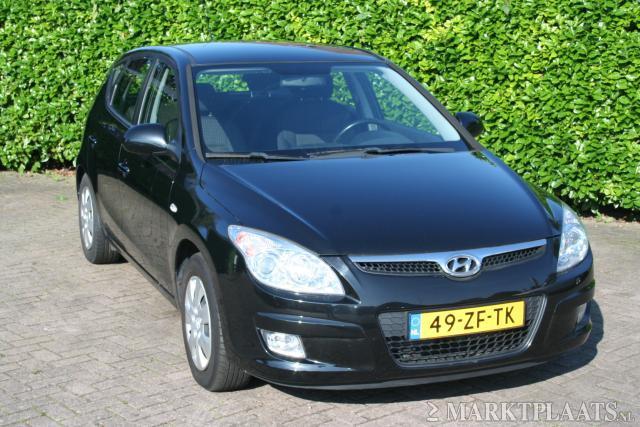 Hyundai i30 1.6i Dynamic 