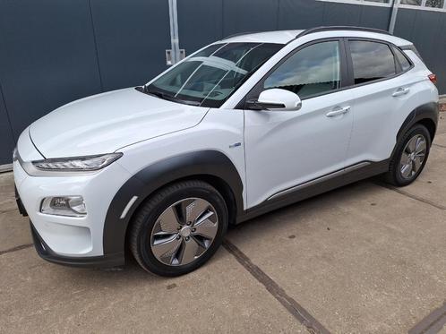 Hyundai Kona EV 204pk 64KWh 17980 na subsidie