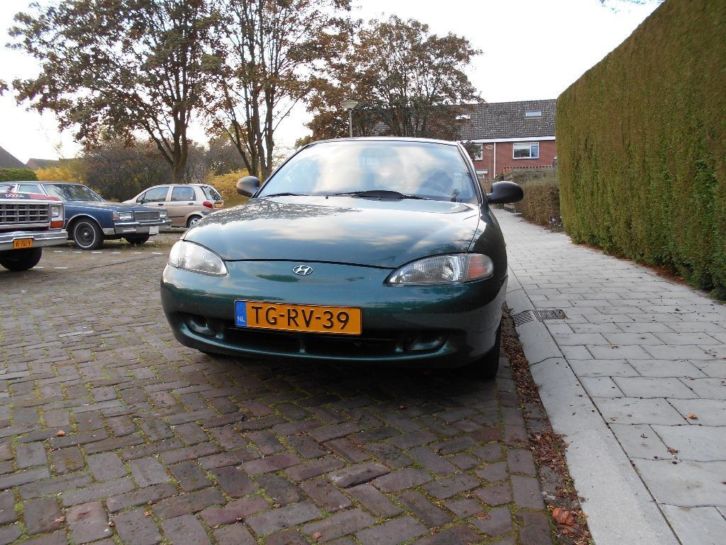 Hyundai Lantra 1.5 I GL 1998 JAAR APK STUURBEKRACHTIGING