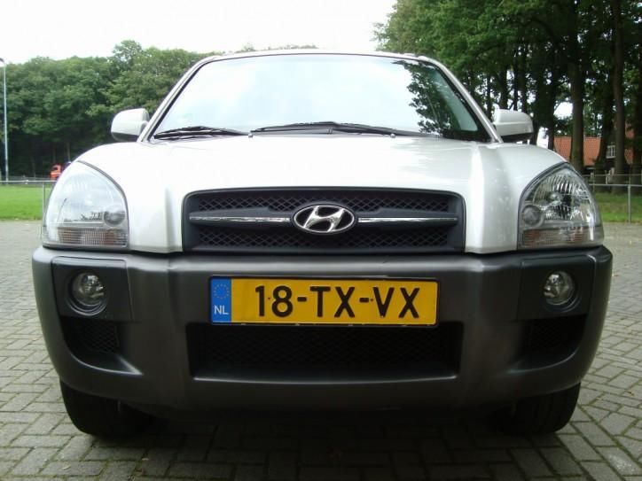 Hyundai Tucson 2.0i Style  AIRCO  LMV (bj 2007)