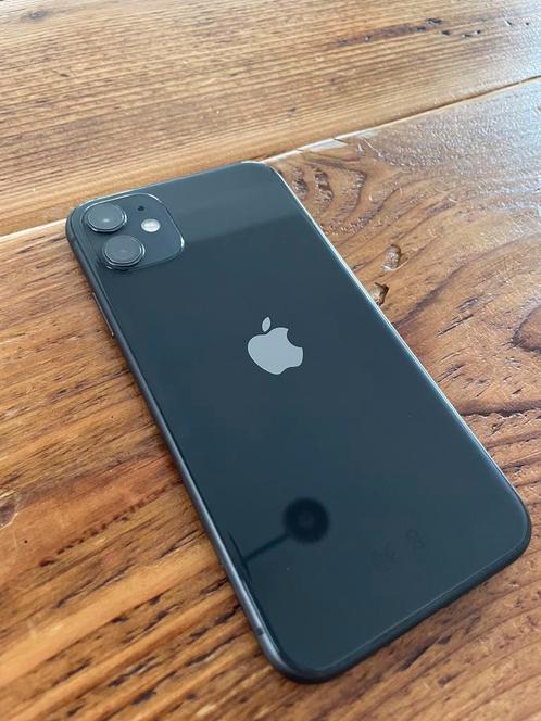 I phone 11   64 GB