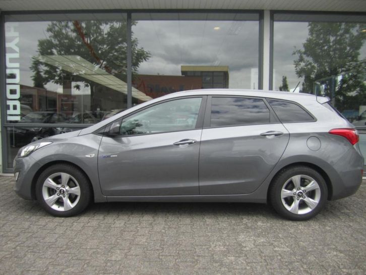 i30 Wagon (i30CW) 1.6 i-Motion nieuwe model PRIJSVERLAGING 