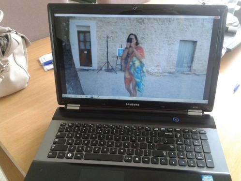  i7 2630QM Laptop 17.3 inch ultra Hd pixels 640gb 5 uur accu