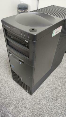 IBM Netfinity 3500 M20 oude Pentium 3 windows 2000 server