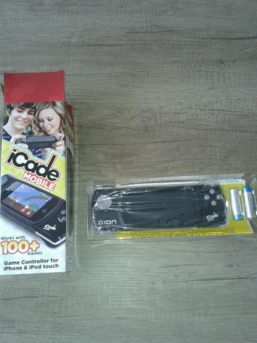 Icade gamecontroller voor iPhone en Ipod touch games.