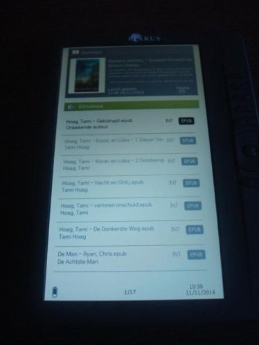 icarus omnia e-reader met heel veel boeken en hoesje