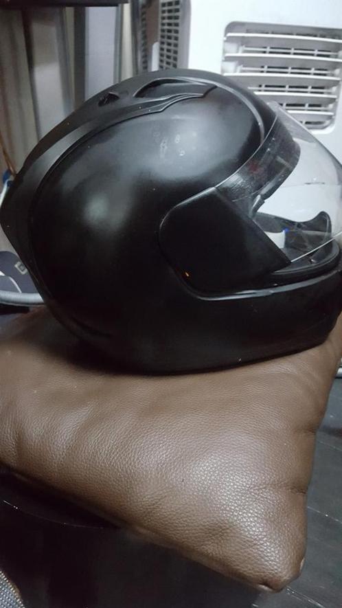 ICON.TOP QUOLITY HELMET SIZE S.CONDITION IS LIKE NEW.