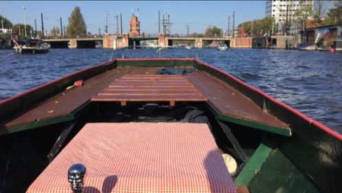 Ideale grachtenboot vaarklaar voor Koningsdag KIJKDAG 21 apr