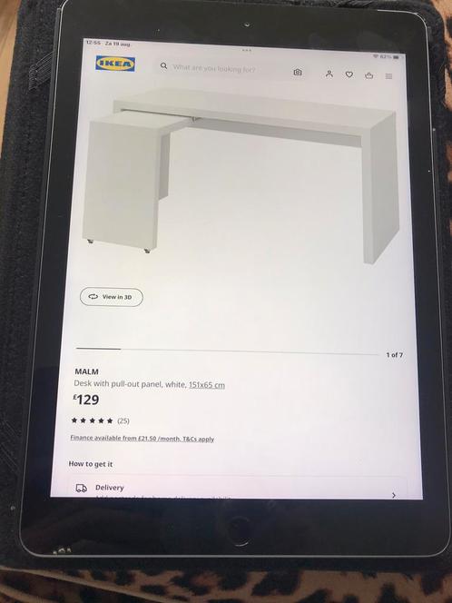 Ikea wit Malm bureau zo goed als nieuw