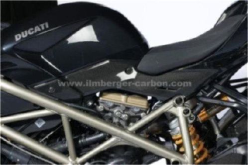 Ilmberger carbon zijpanelen Ducati Streetfighter