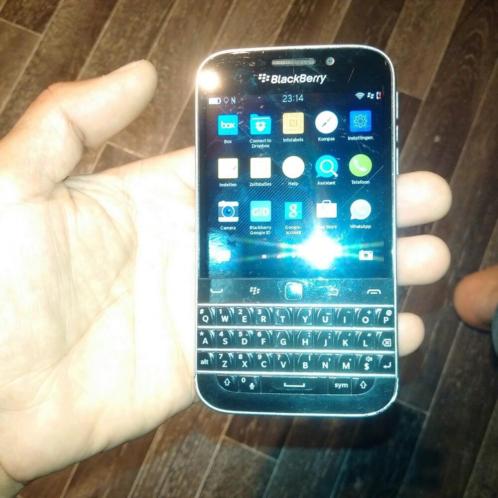 in goed staat blackberry classic met WhatsApp en playstore