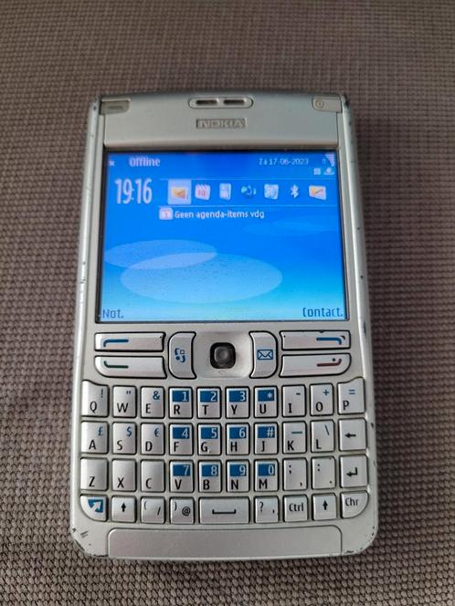 In goede staat Nokia E61 zilver