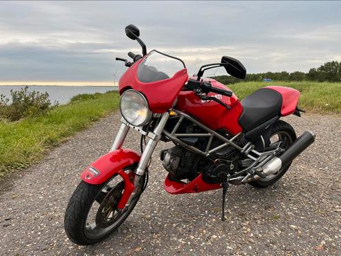 In nieuwstaat verkerende Ducati Monster 600 met idem geluid