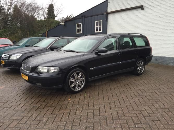 In prijs verlaagd Volvo V70 2.4 170PK AUT 2004 Zwart