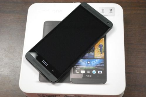 In zeer keurige conditie HTC One 32GB Zwart in doosje