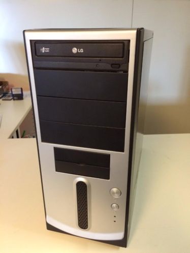 Intel 2,8GHZ 2GB geheugen 500GB schijf incl garantie