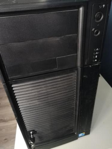 Intel barebone server S5520HC Intel Xeon E5606 4GB
