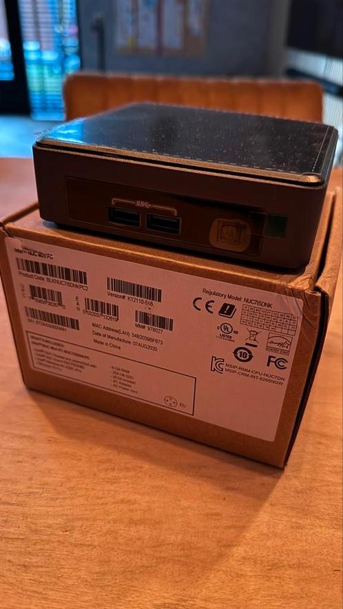 Intel Nuc mini pc Intel Core i5-7300U 8gb 256 ssd W10 NIEUW