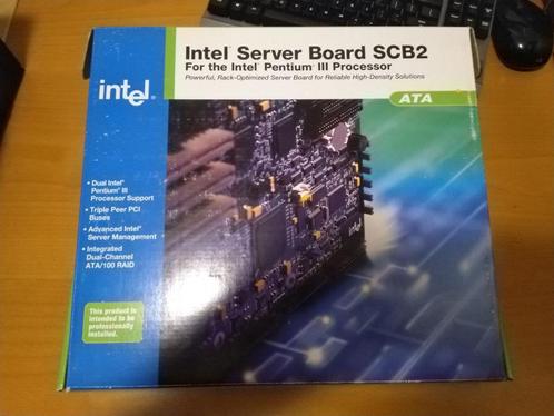 Intel SCB2ATA Server board met Intel P3-1000Mhz