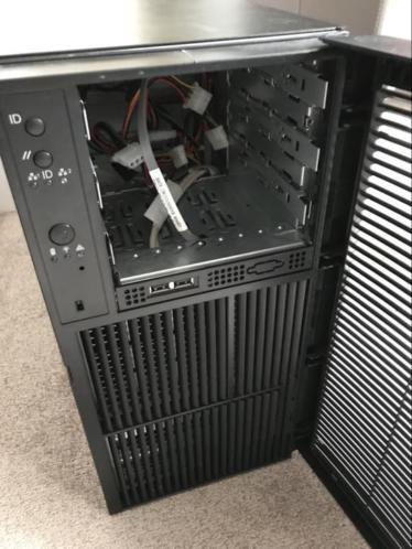 Intel server S5520HC 24GB (3x8GB)  1x Xeon E5620