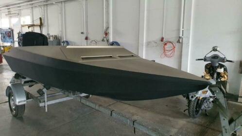 Interceptor speedboat inclusief trailer