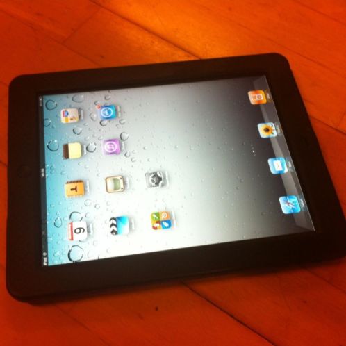 Ipad 1 16G incl iSkin Duo