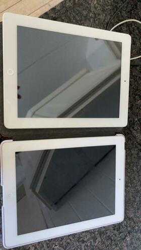 iPad 1 twee keer. 64gb16gb 1oplader