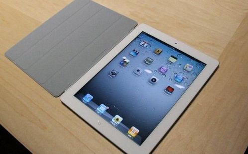 iPad 2 16GB met doos boekjes en lader