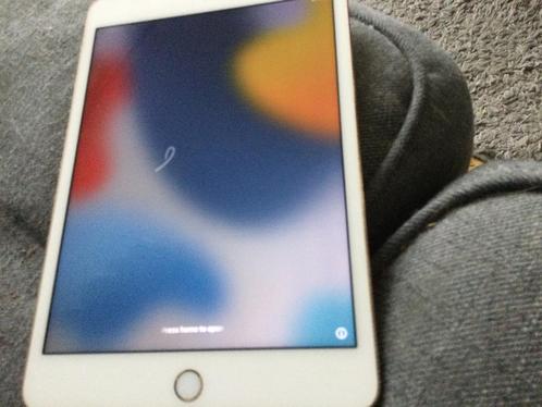 Ipad 2 32 GB weinig gebruikt met snoer en oplader