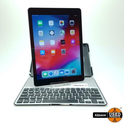 iPad 2018 6th 128GB Silver Met toetsenbord  Nette staat