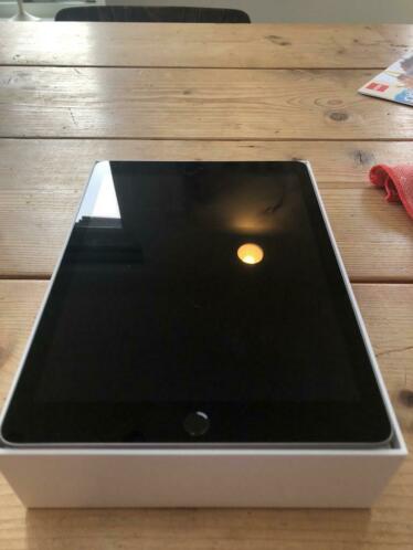 Ipad 2018 6th generatie 32 gB wifi spacegray