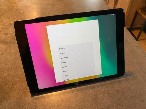 iPad 2019 - 32 GB (7e generatie) met beschermhoes