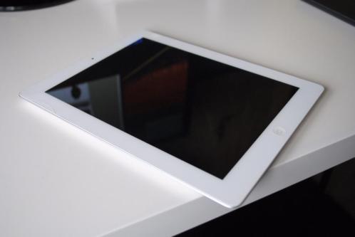 iPad 3 - WiFi - 16GB - WitZilver (klein barstje)  Kabels 