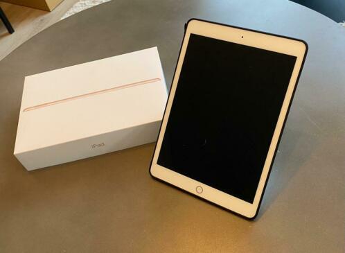 iPad 32GB Rose Gold 8th Generation