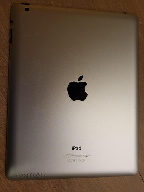 iPad 4 (2012)