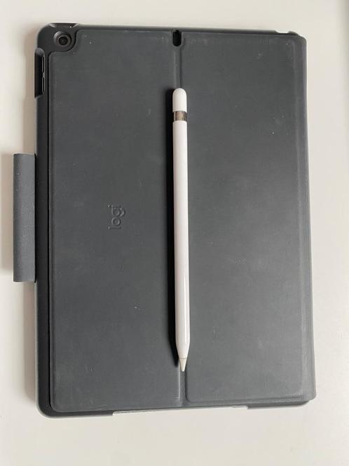 iPad 7 met toetsenbord en originele Apple Pencil