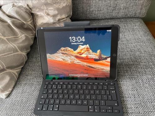 iPad 8e Generatie incl. Logitech Toetsenbord