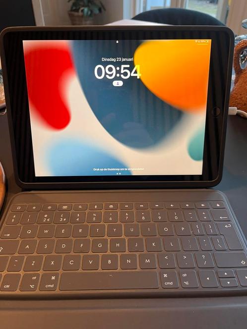 iPad 9e generatie met Logitech toetsenbord
